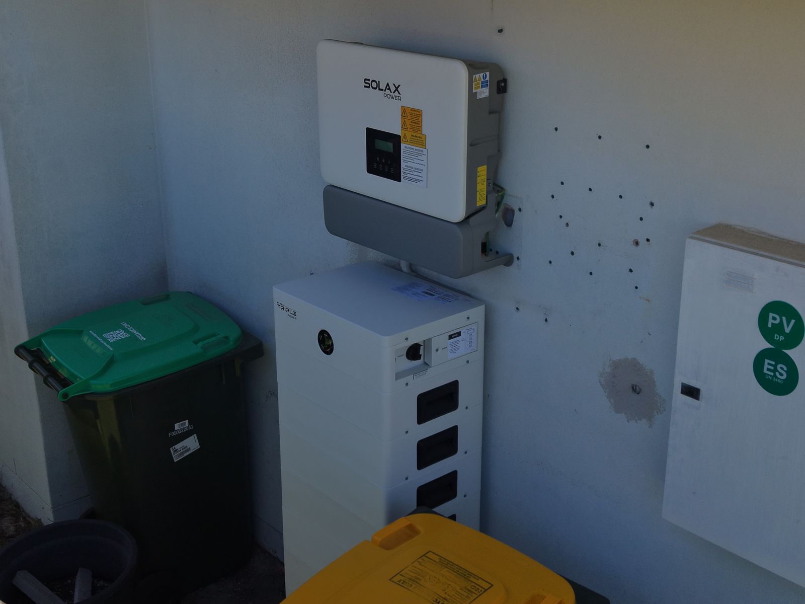 Residential solar system aerial view Pelican Waters