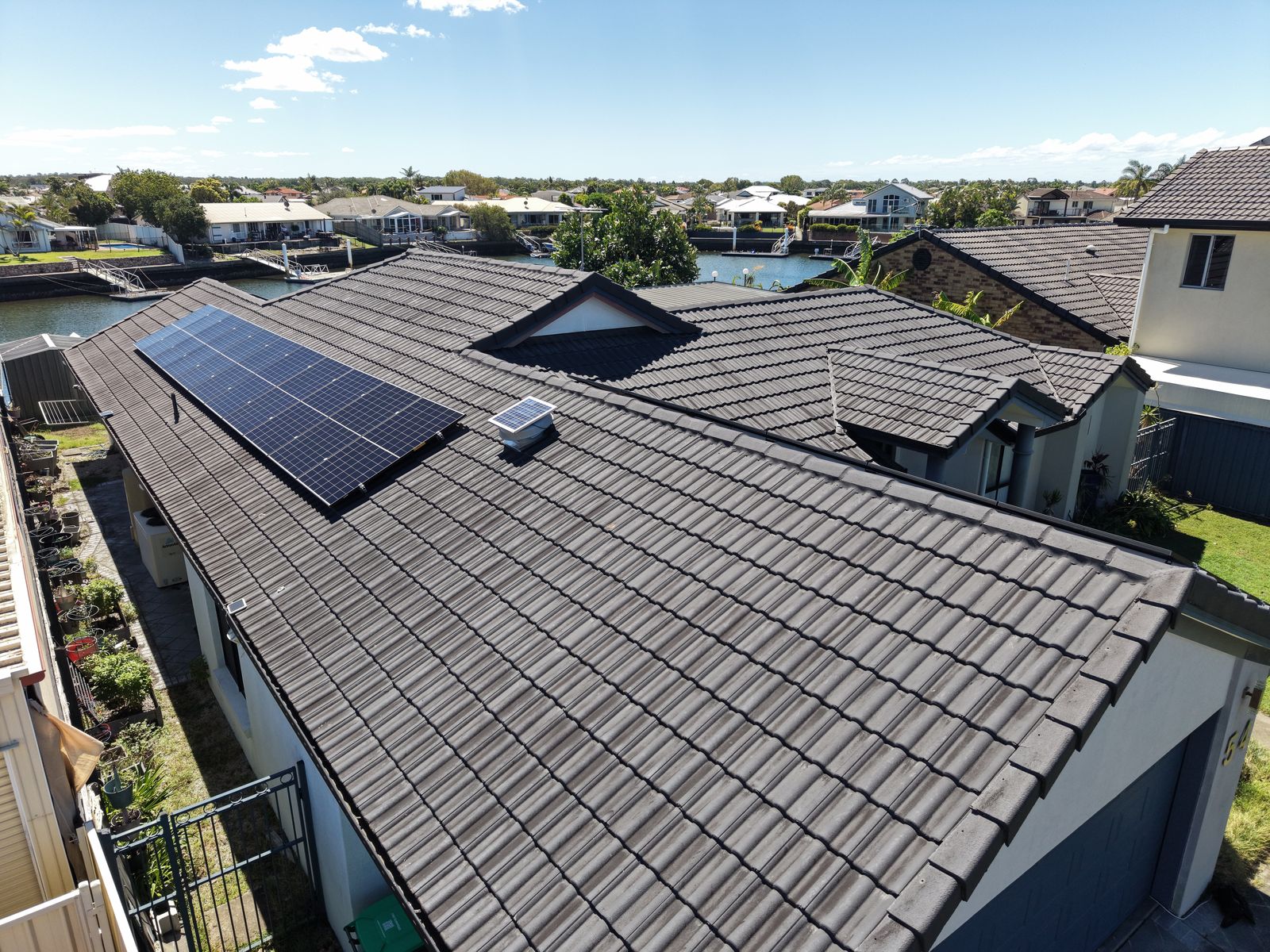 Aerial solar panel installation Birtinya