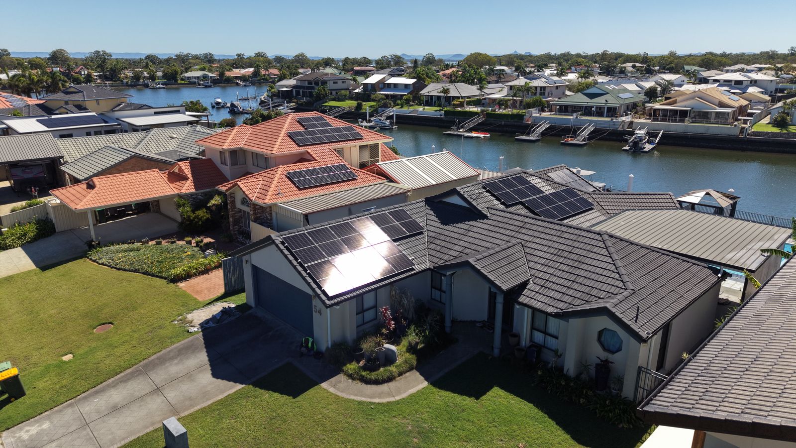 Solar mounting system close-up Redcliffe